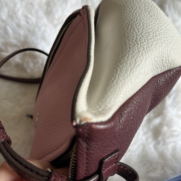 Givenchy Messenger Bag - Picture 7 of 8